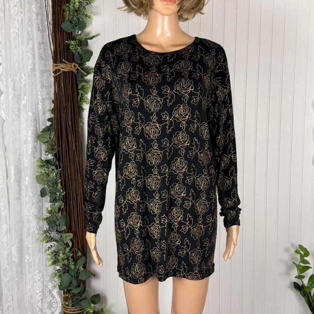 Vintage Black long sleeve floral‎ tunic top with an allover tan rose outline